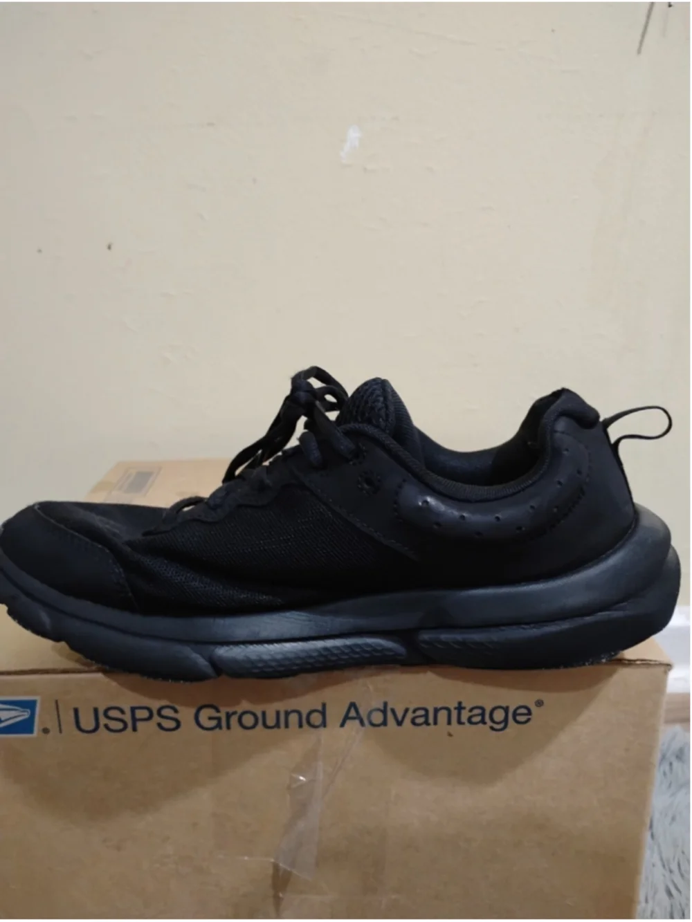 Under Armour UA Charged Assert 10 Shoes Womens 9 Triple Black Running Sneakers
